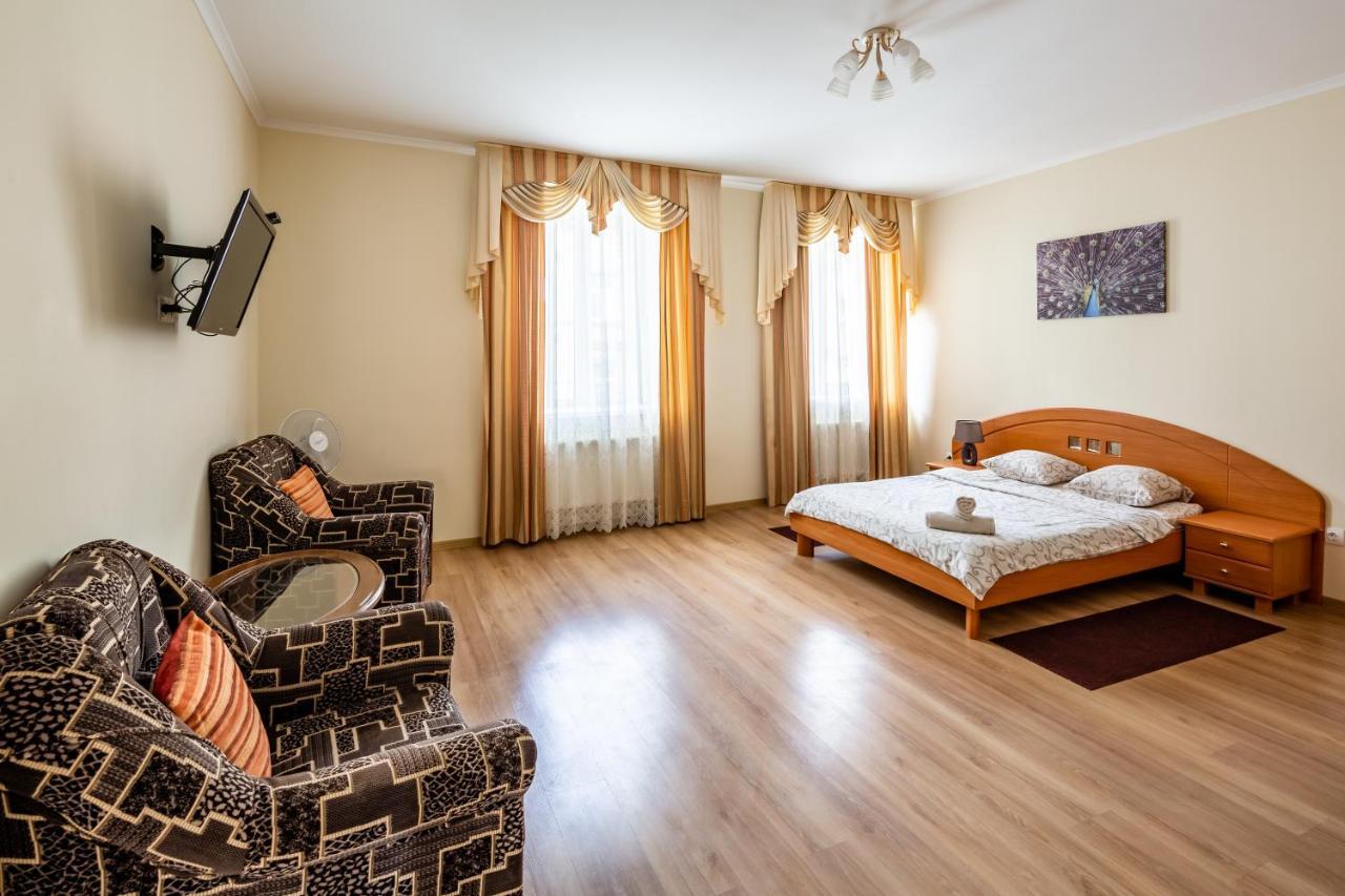 Apartment On Yana Zhizhky Lviv Exterior photo