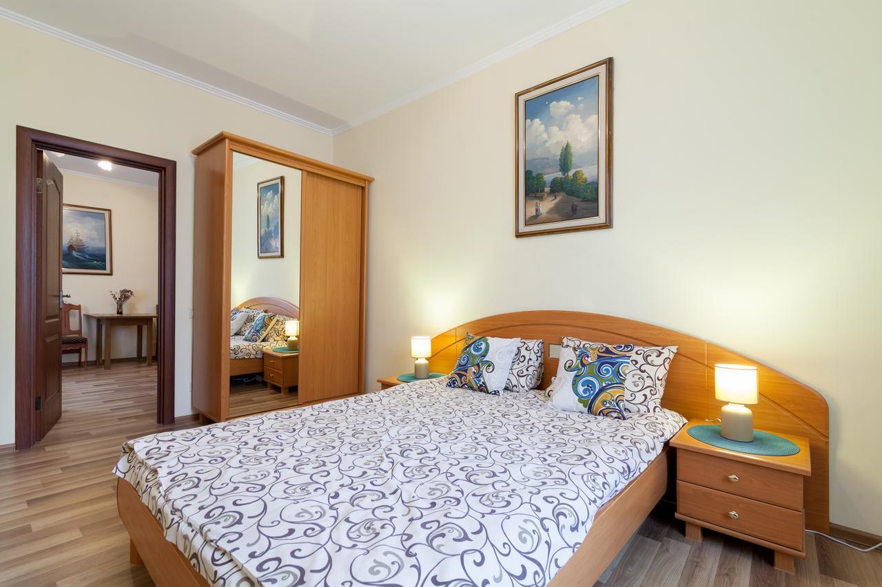 Apartment On Yana Zhizhky Lviv Exterior photo