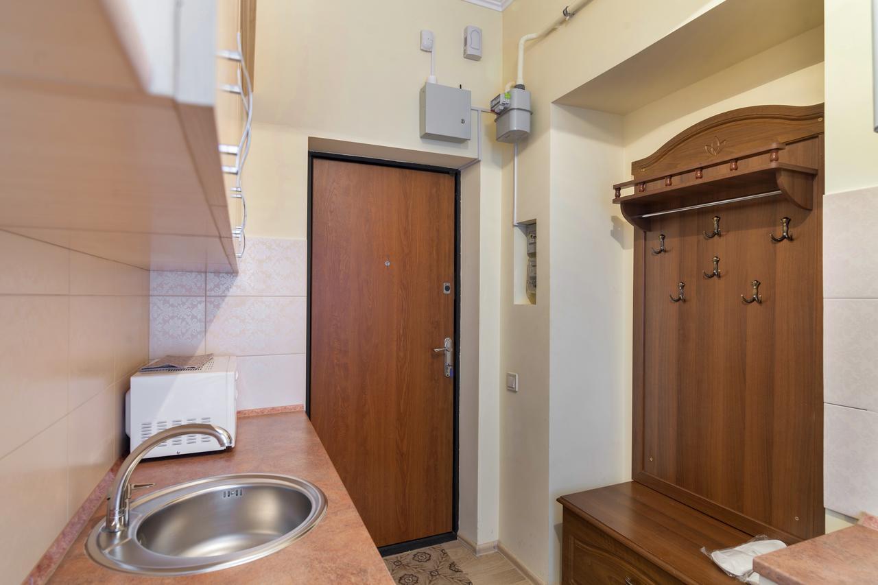 Apartment On Yana Zhizhky Lviv Exterior photo